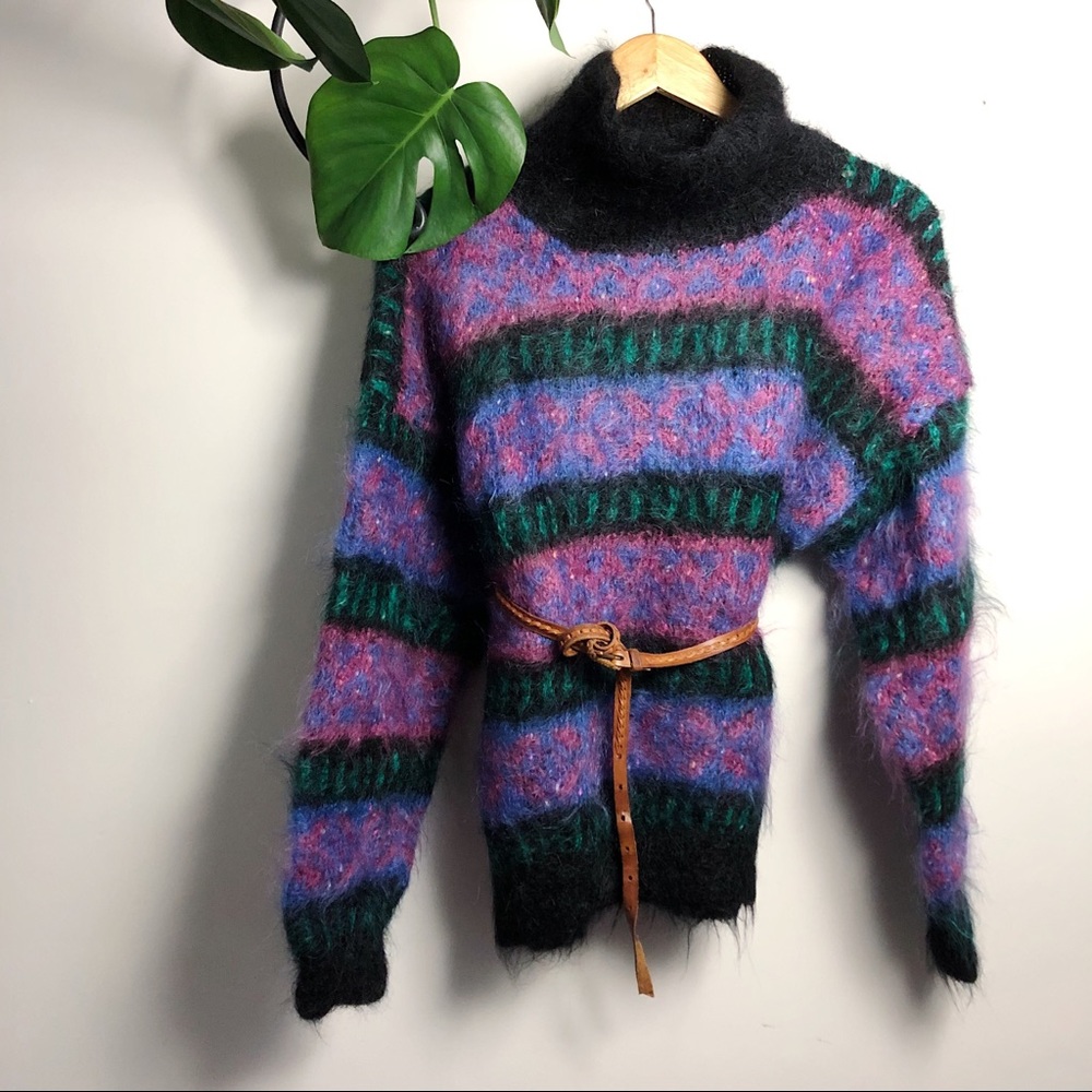 Vintage Icelandic Design handknit sweater.